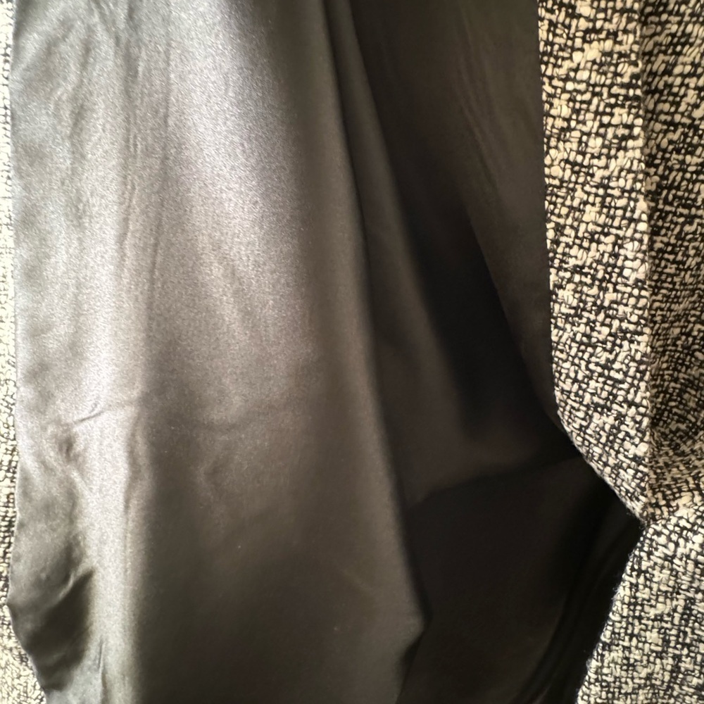 Nolan Miller Black and White Tweed Poncho- Size  Plus - Picture 5 of 5